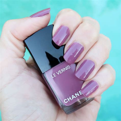 Chanel nail polish reviews